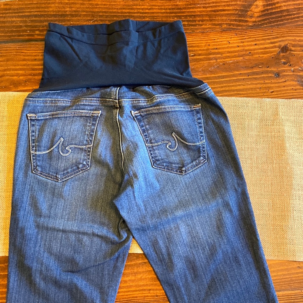 MATERNITY—Adriano Goldschmied—27–barely worn-skinny—medium wash—very flattering